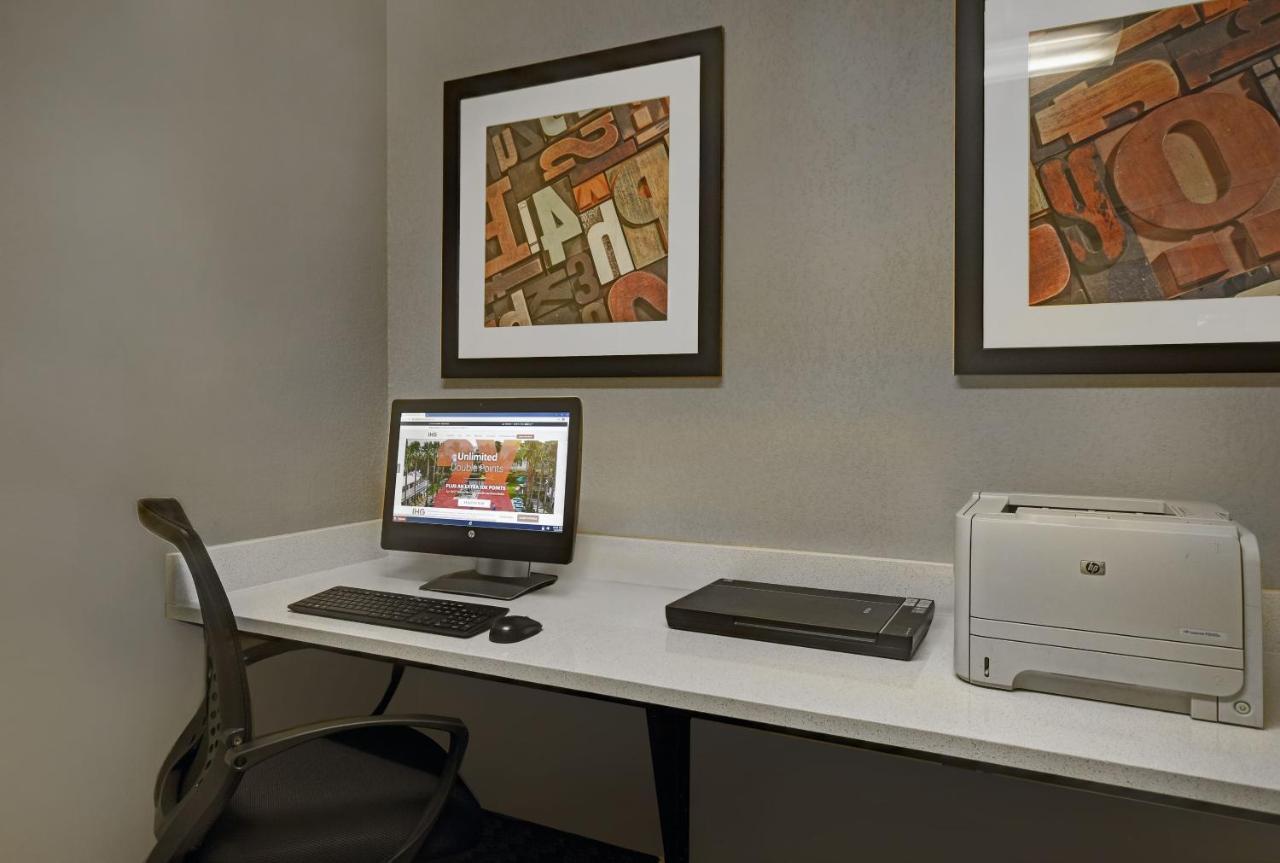 Candlewood Suites Sumter By Ihg Bagian luar foto