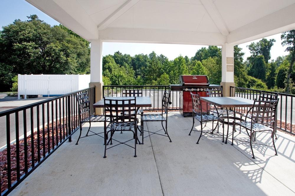 Candlewood Suites Sumter By Ihg Bagian luar foto