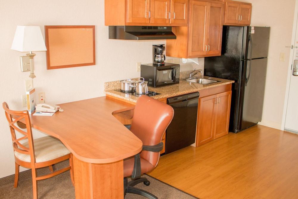 Candlewood Suites Sumter By Ihg Bagian luar foto